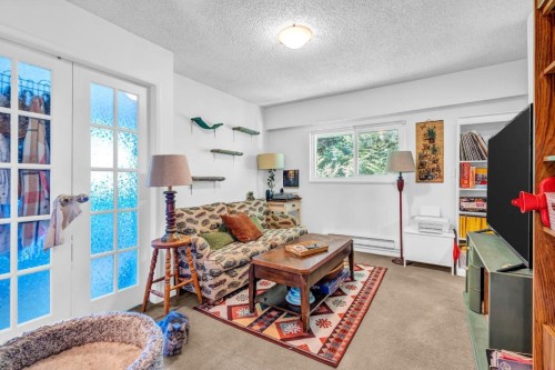 2575 3Rd Avenue W, Vancouver, BC 