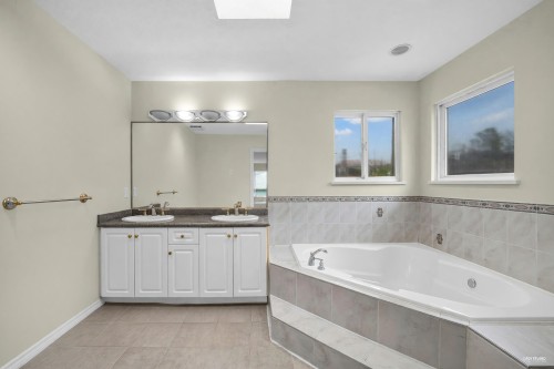 6780 Comstock Road, Richmond, BC 