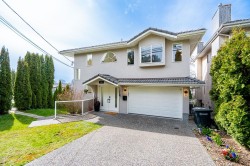 397 Delta Avenue Burnaby, BC V5B 3C7