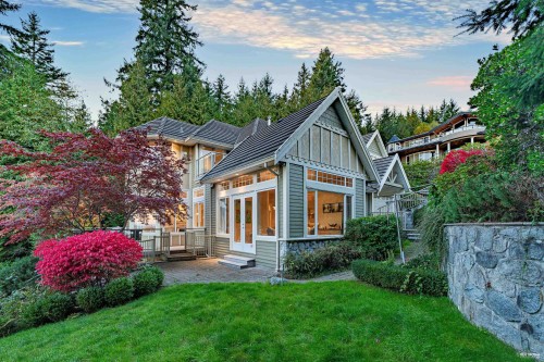 2398 Constantine Place, West Vancouver, BC 