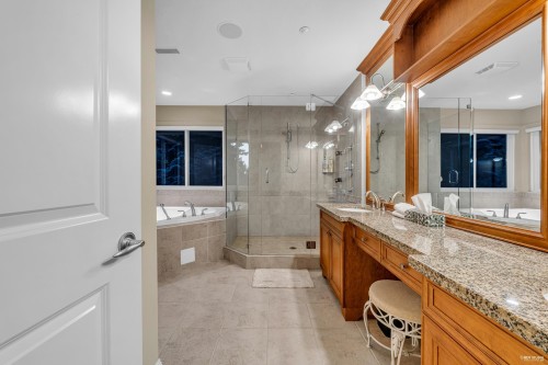 2398 Constantine Place, West Vancouver, BC 