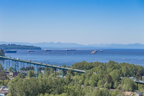 2201-1632 Lions Gate Lane, North Vancouver, BC 