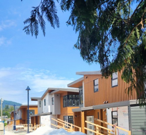 B2G1-464 Eaglecrest Drive, Gibsons, BC 