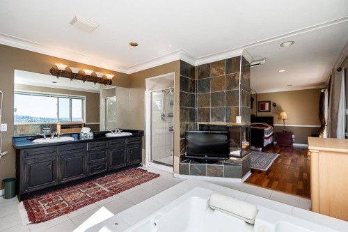 2562 Verbena Place, Coquitlam, BC 