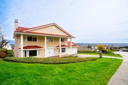 622 Clearwater Way  Coquitlam, BC V3C 5E6