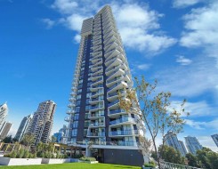 2407-2181 Madison Avenue Burnaby, BC V5C 0N4