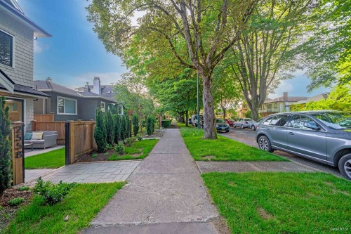 2558 William Street, Vancouver, BC 