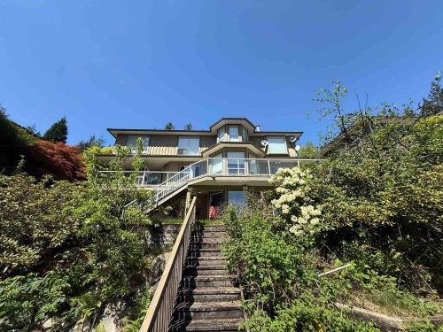 3938 Braemar Place, North Vancouver, BC 