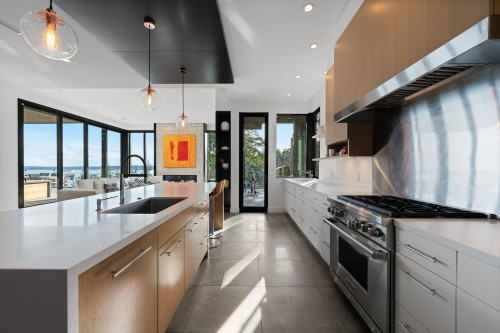 4799 Clovelly Walk, West Vancouver, BC 