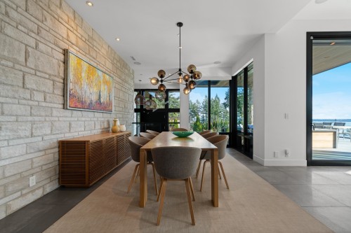4799 Clovelly Walk, West Vancouver, BC 