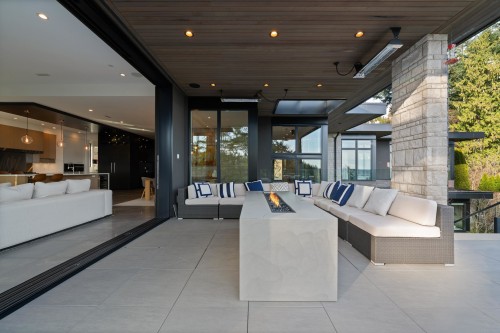 4799 Clovelly Walk, West Vancouver, BC 
