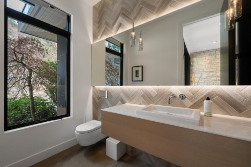 4799 Clovelly Walk, West Vancouver, BC 