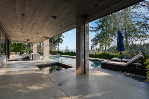 4799 Clovelly Walk, West Vancouver, BC 