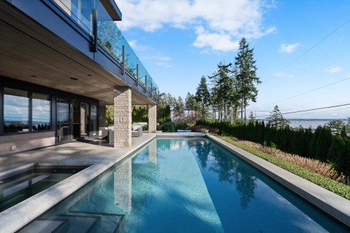 4799 Clovelly Walk, West Vancouver, BC 