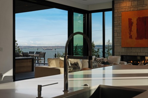 4799 Clovelly Walk, West Vancouver, BC 