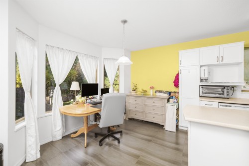 1931 Westview Drive, North Vancouver, BC 