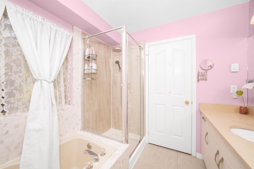 1931 Westview Drive, North Vancouver, BC 