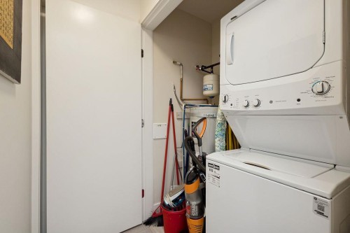 4860 Slocan Street, Vancouver, BC 