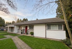 790 15th Street West Vancouver, BC V7T 2S8