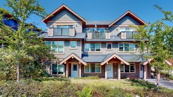 1-728 Gibsons Way Gibsons, BC V0N 1V9