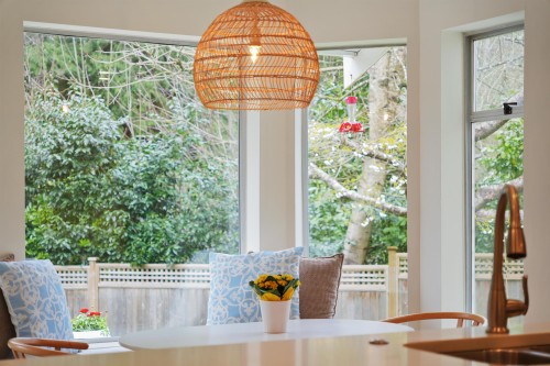 5636 Marine Drive, West Vancouver, BC 