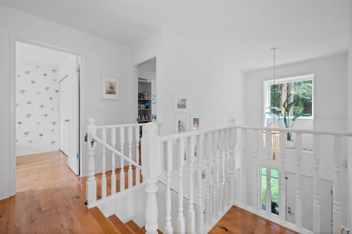 5636 Marine Drive, West Vancouver, BC 