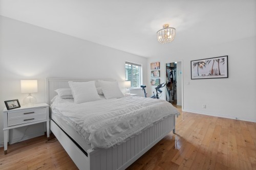 5636 Marine Drive, West Vancouver, BC 