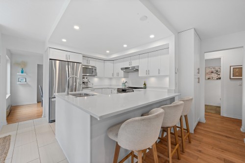 5636 Marine Drive, West Vancouver, BC 