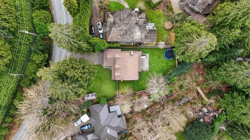 5636 Marine Drive, West Vancouver, BC 