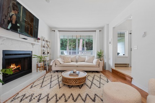 5636 Marine Drive, West Vancouver, BC 