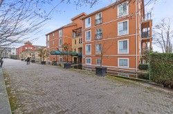 425-3 Rialto Court  New Westminster, BC V3M 5T4