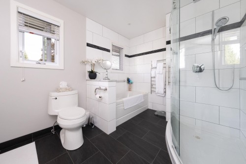 6350 Buckingham Drive, Burnaby, BC 