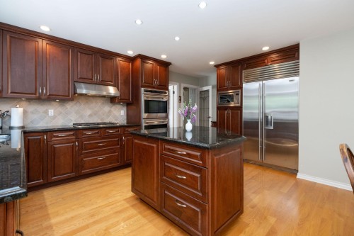 6350 Buckingham Drive, Burnaby, BC 