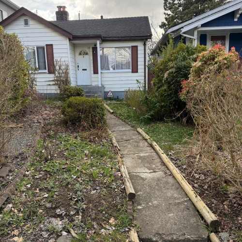 2448 29Th Avenue E, Vancouver, BC 