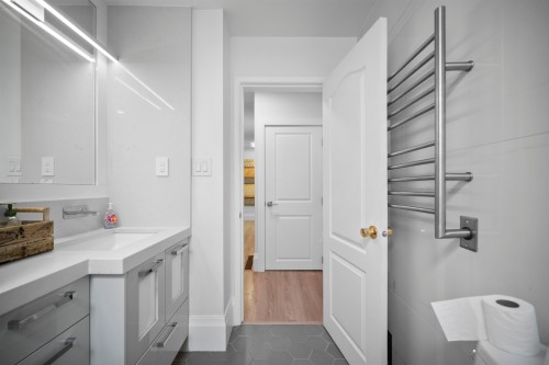 6978 Mckinnon Street, Vancouver, BC 