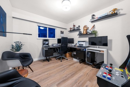 2131 Fraserview Drive, Vancouver, BC 