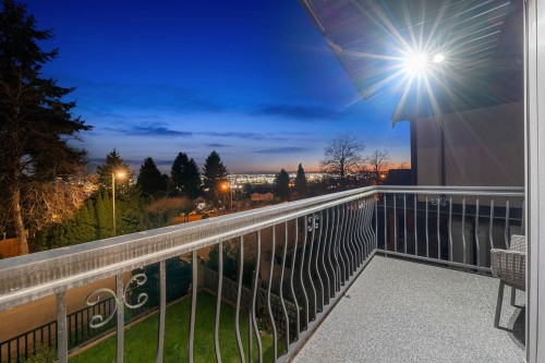 2131 Fraserview Drive, Vancouver, BC 