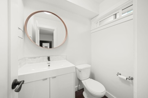 4707 Cedarglen Place, Burnaby, BC 