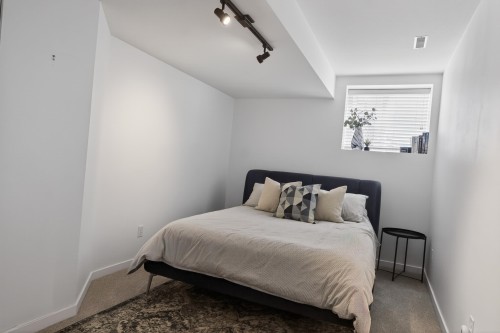 4 Hickory Drive, Port Moody, BC 