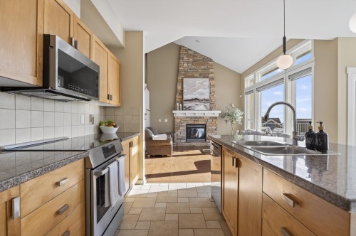 4 Hickory Drive, Port Moody, BC 