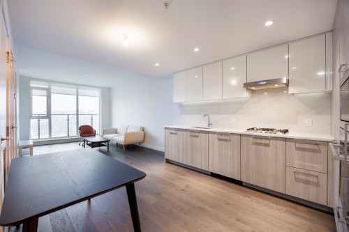 806-8155 Capstan Way, Richmond, BC 