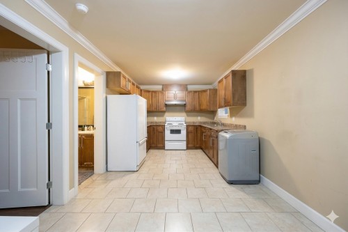 913 Quadling Avenue, Coquitlam, BC 