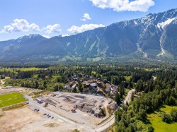 3-7362 Pemberton Farm Road EPemberton, BC V0N 2L0