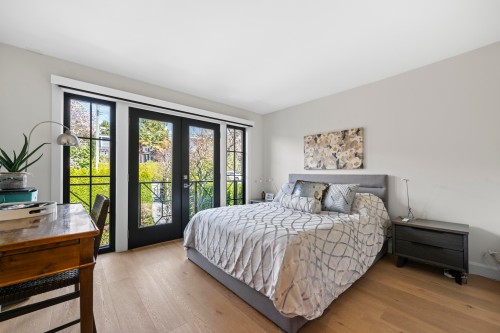 1230 Esquimalt Avenue, West Vancouver, BC 