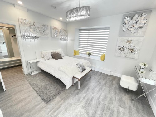 2460 19Th Avenue E, Vancouver, BC 