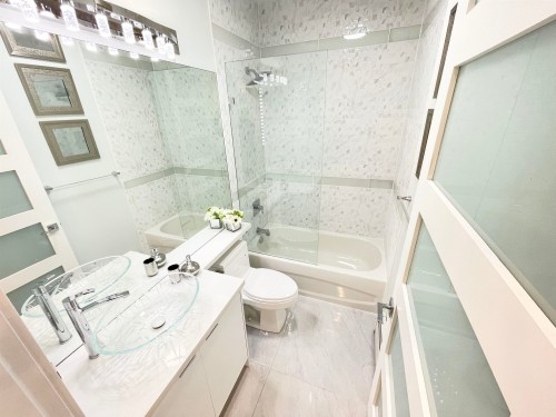 2460 19Th Avenue E, Vancouver, BC 