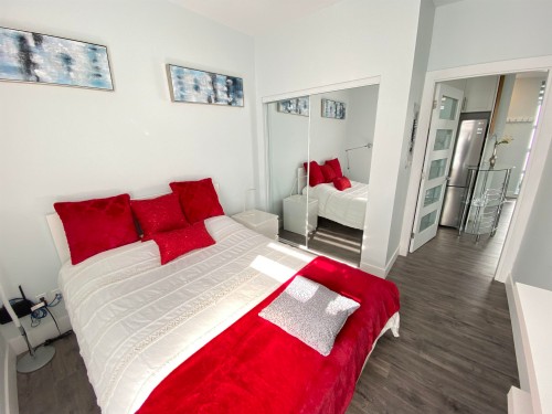 2460 19Th Avenue E, Vancouver, BC 