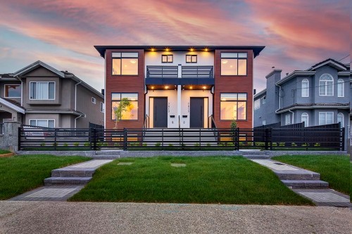 7813 18Th Avenue, Burnaby, BC 
