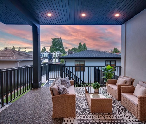 7813 18Th Avenue, Burnaby, BC 