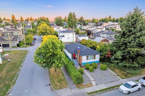 1294 33Rd Avenue E, Vancouver, BC 